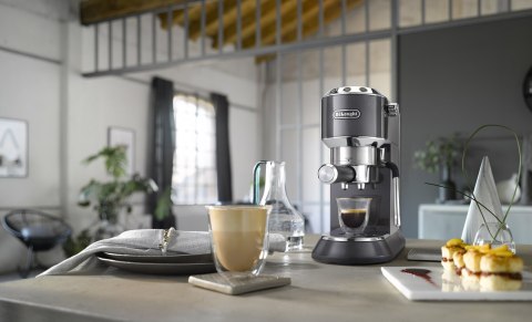 Ekspres do kawy DeLonghi EC885.GY (WYPRZEDAŻ)
