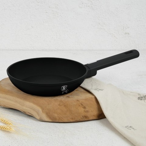 Patelnia 20cm BerlingerHaus Matte Black Collection BH-8169