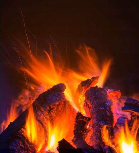 Grzejnik elektryczny w formie kominka Q20P CARRUZZO