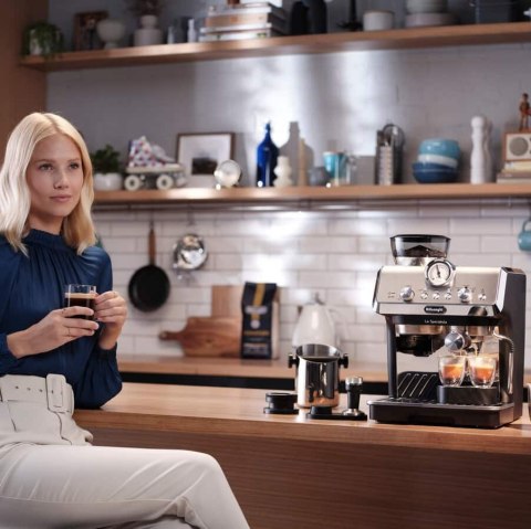 DeLonghi Ekspres ciśnieniowy DeLonghi EC9155.MB