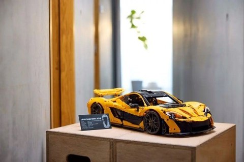 LEGO Technic 42172 - McLaren P1