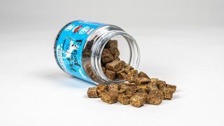 Tuf Tuf Trenerki szprotka z pomidorem 120g