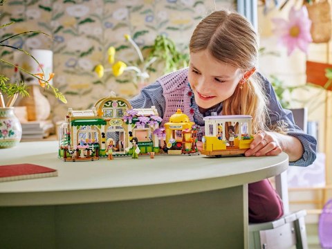 LEGO Friends 42671 Zielona kawiarnia i kwiaciarnia